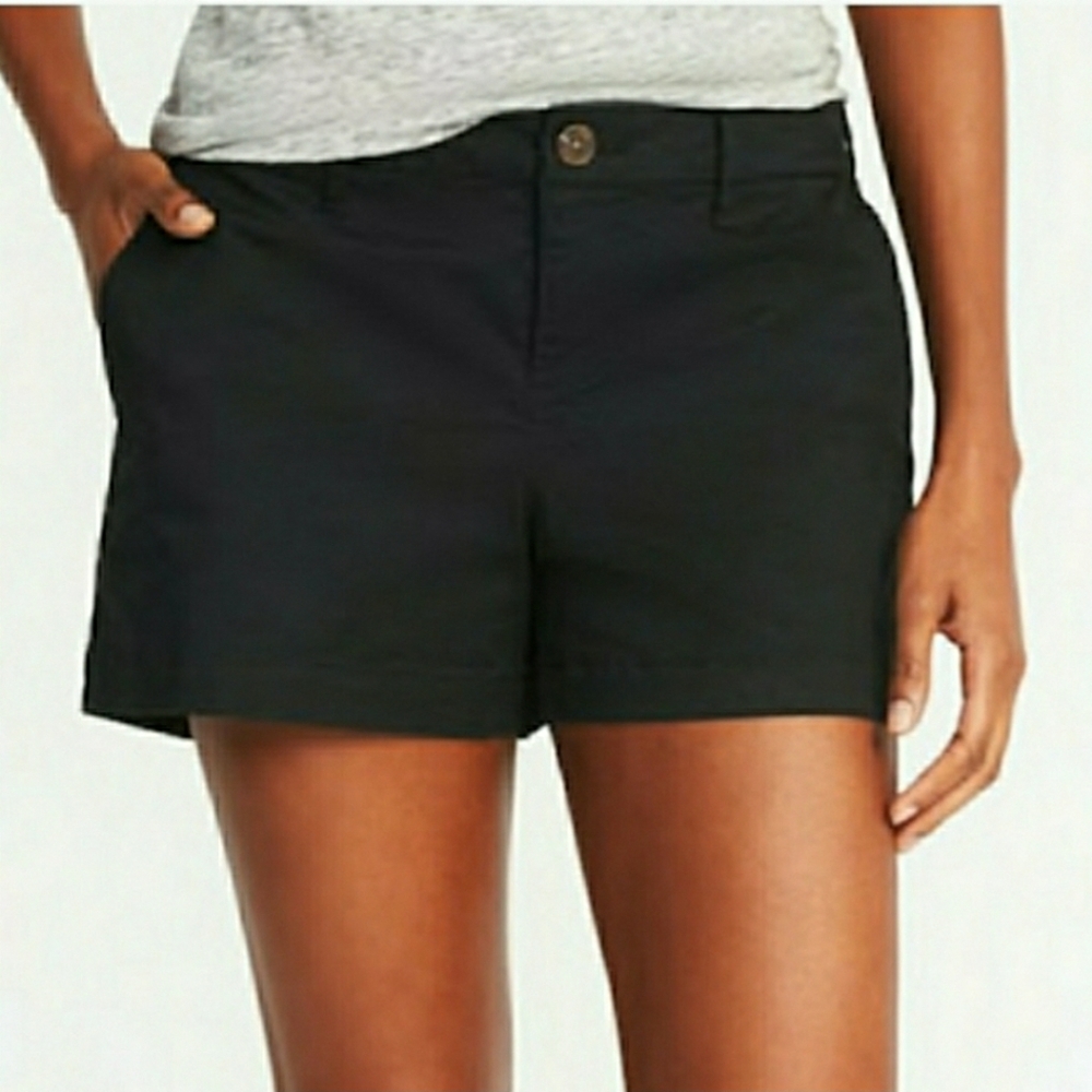 Old Navy Shorts Black Jack Standard Size 4 🖤